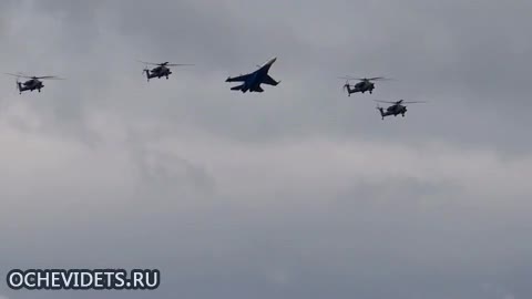 Ето какво могат руските военно космически асове в въздуха !