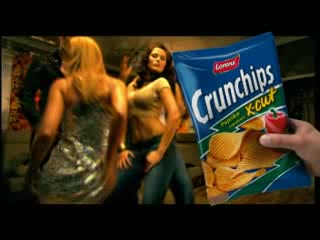 Реклама На Чипс С Полицаи - Crunchips