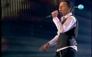 Боги в дует с Галя на сцената "x Factor"