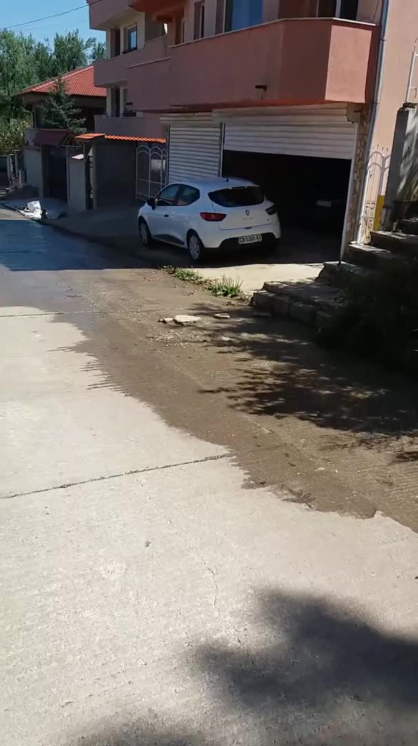 Фекални води по улица в Добрич