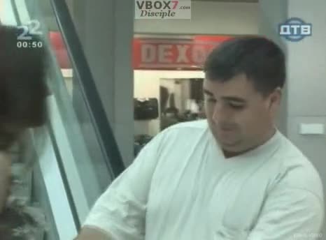 Голи и Смешни Скрита Камера Без Пола На Екскаватора
