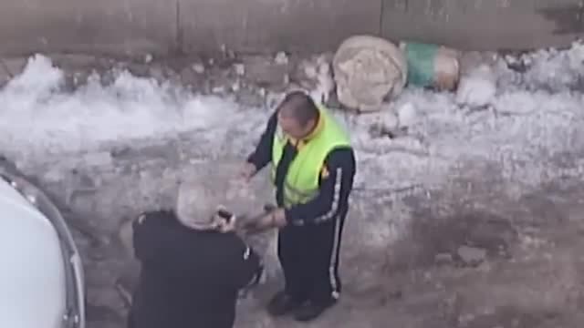 Поредно взимане на подкуп от служител