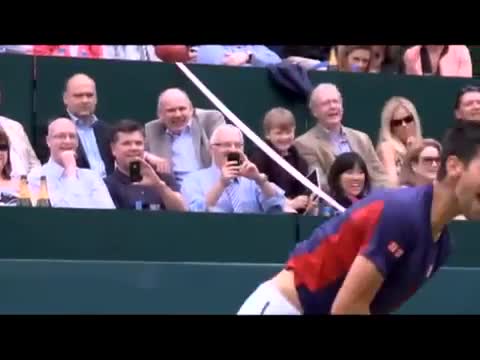 Новак Джокович и Гришо имитират Шарапова !! Смях