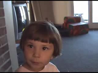 Момиченце Казва:ill Kick His Ass