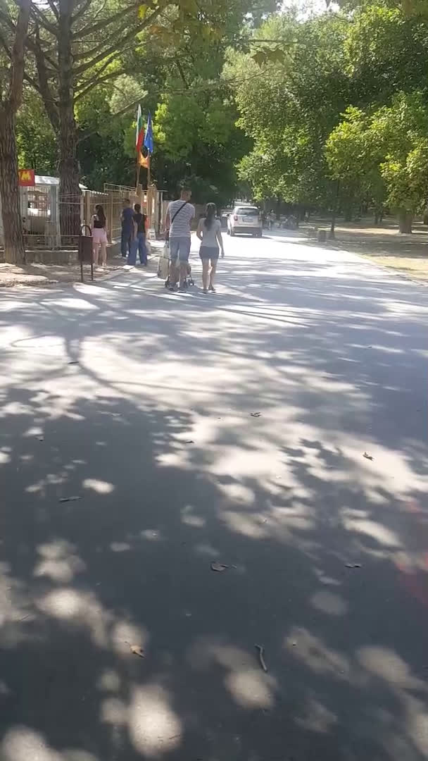 Нарушител в Морската градина
