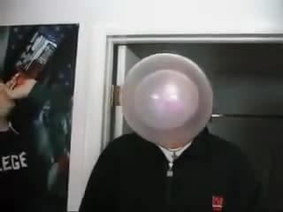Як номер с дъвка: балон в балона