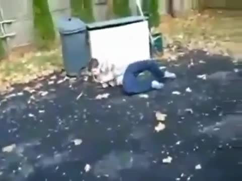 Здравата го нацепи ( Удар от класа )