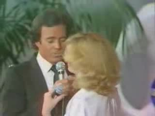 Julio Iglesias Amp Jeane Manson - Moliendo