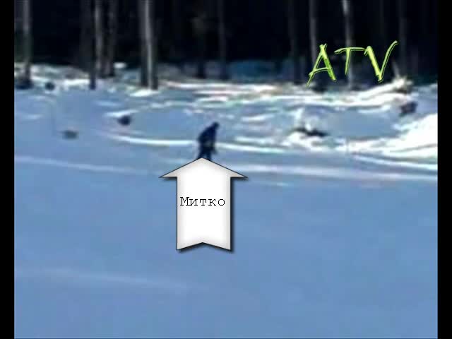 Невероятно изпълнение на Snowboard