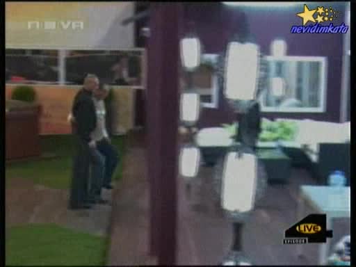 Big Brother 4-Излизането На ЕМИЛИЯ От Къщата!20.10.2008
