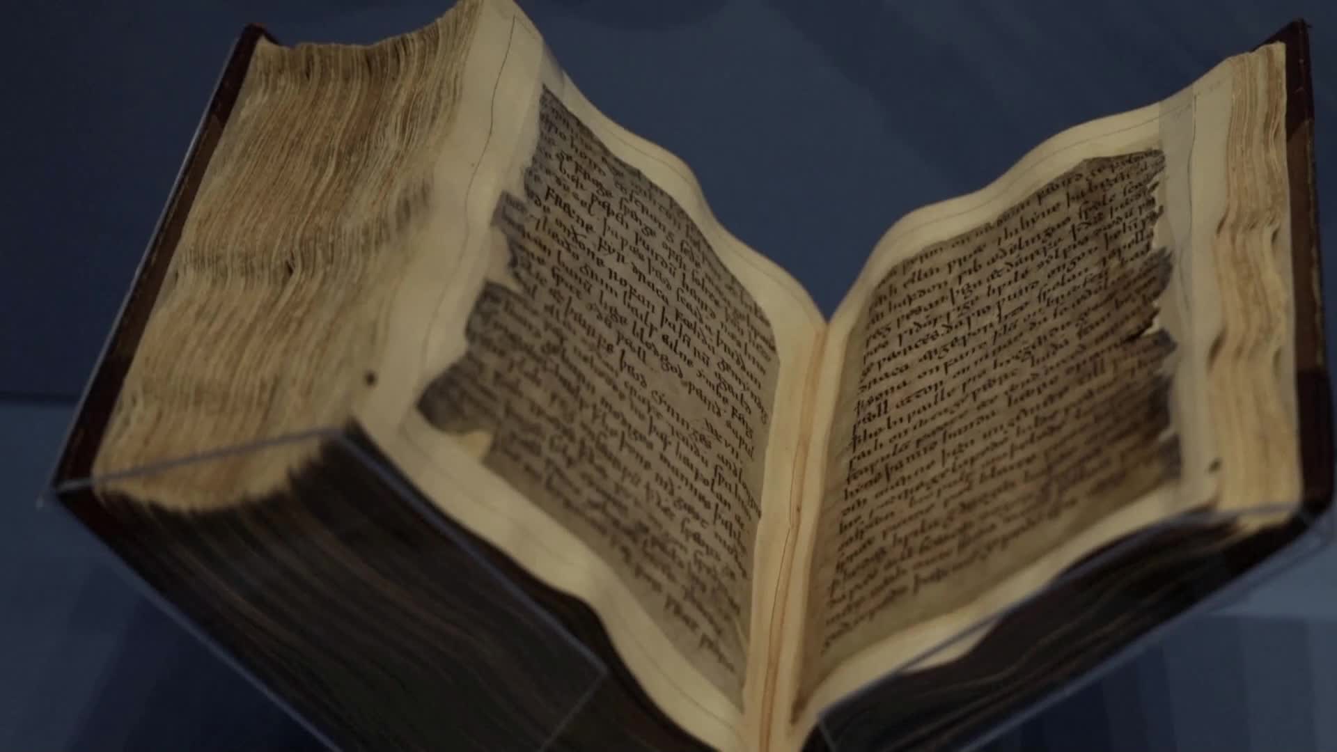 Откриха уникална изложба, посветена на еволюцията на фентъзи жанра (ВИДЕО)