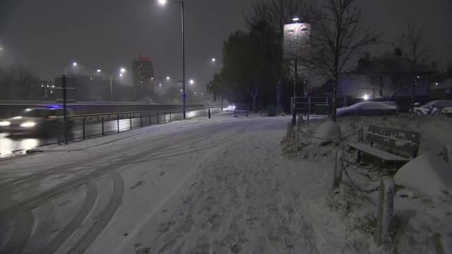 Отменени полети от Лондон заради времето