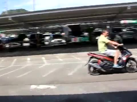 Пълен ненормалник!