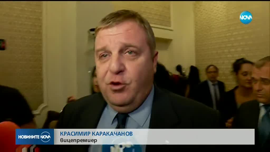 В ПАРЛАМЕНТА: Извинения и оценки заради думите на Петър Петров