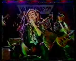 Alice Cooper - Under My Wheels