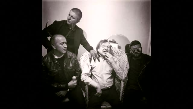 Почина вокалистът на пънк групата The Fall Марк Смит