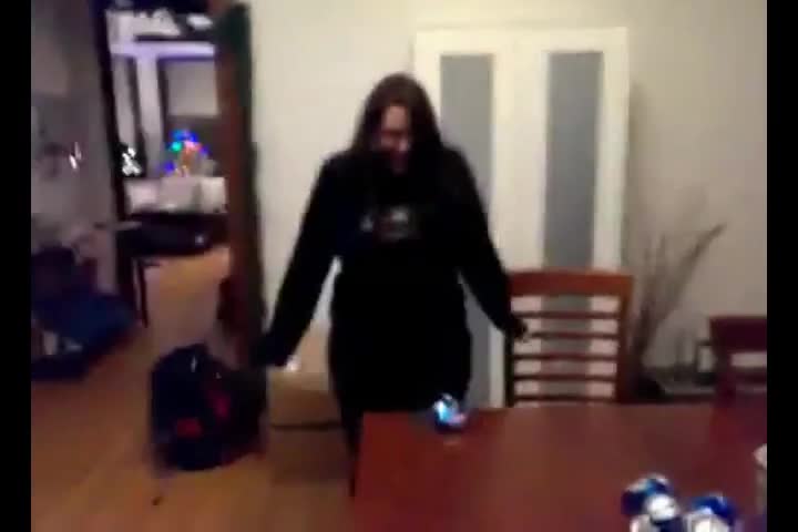 Земи тая цица браттт :d