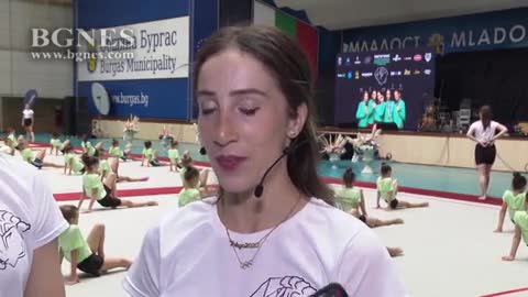 Олимпийските ни шампионки от ансамбъла по художествена гимнастика с мастер клас в Бургас