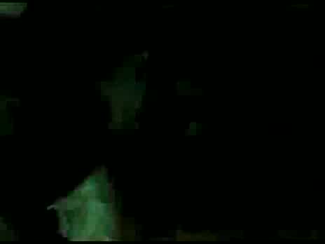 Ужас! Торнадо обръща автобус