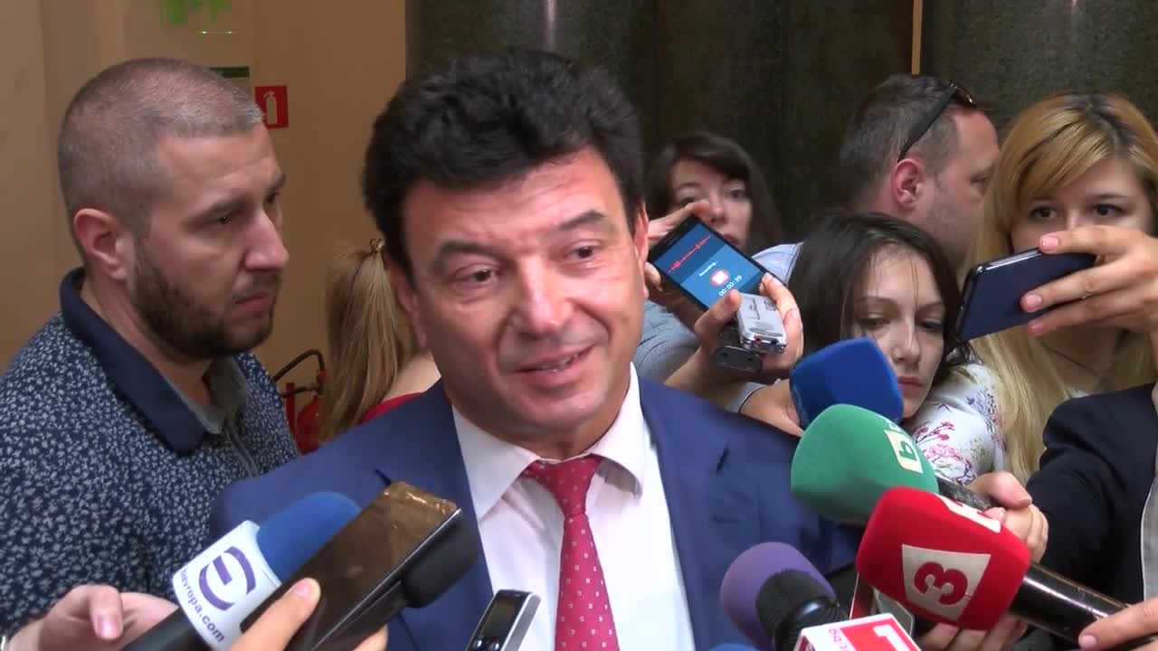 Депутатът от ГЕРБ Живко Мартинов се отказа от имунитета си доброволно