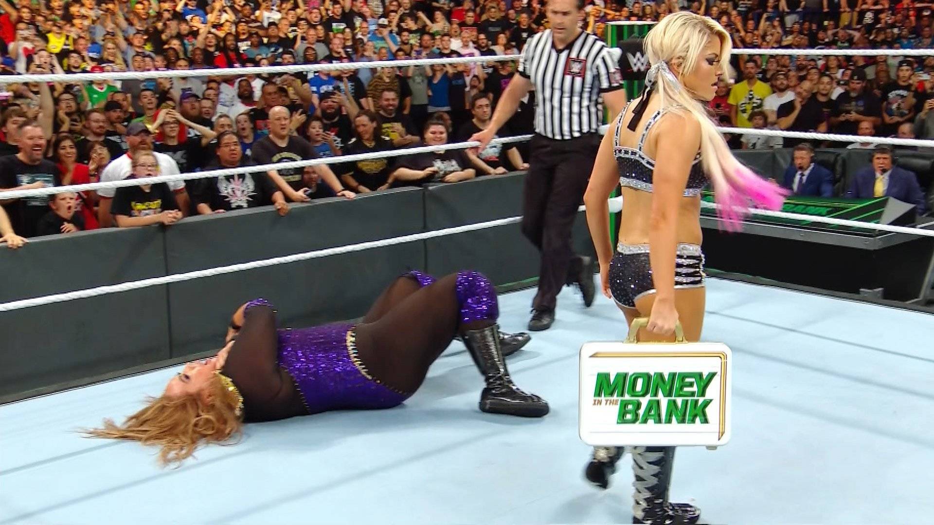 Alexa Bliss cashes in her Money in the Bank contract: WWE Now