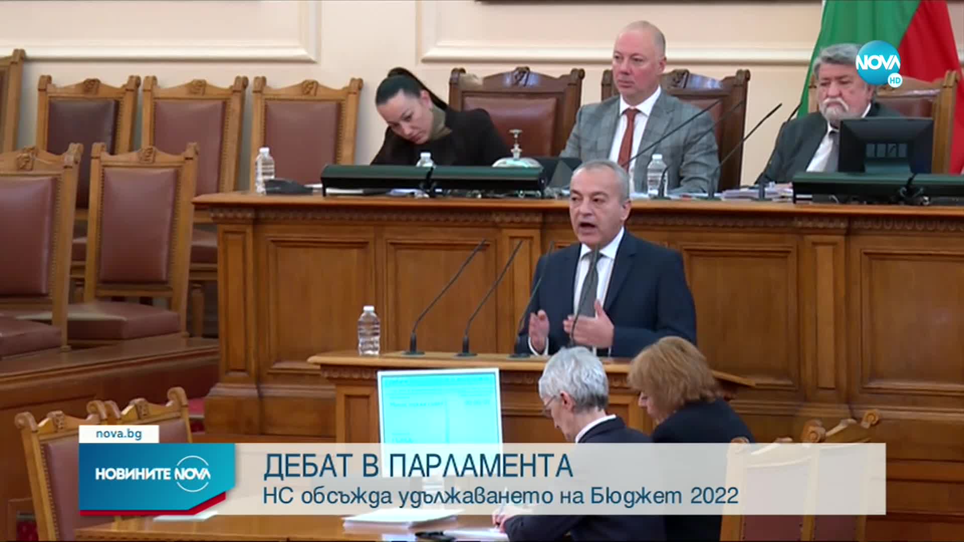 НА ПЪРВО ЧЕТЕНЕ: Парламентът удължи действието на бюджета за 2022 г.