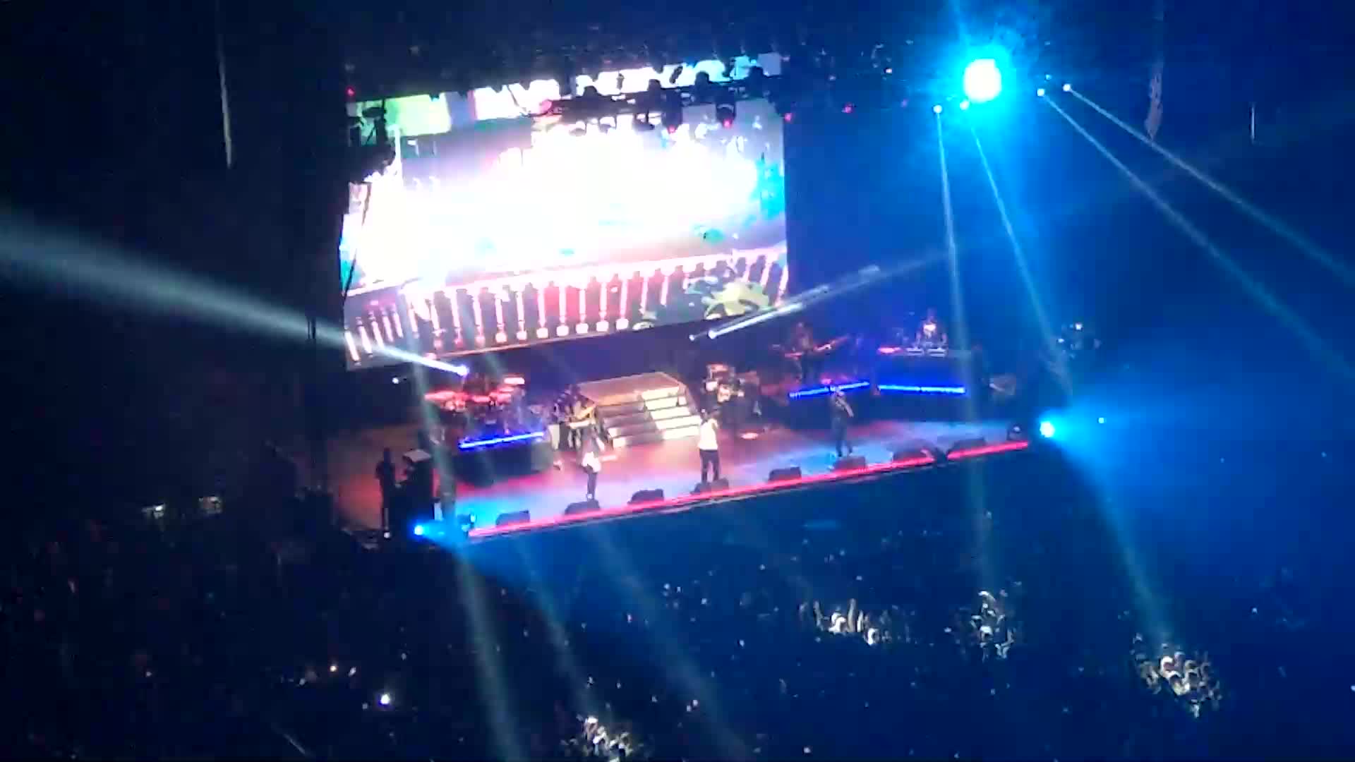 50 Cent Live The O2 Arena - Just a Lil Bit ft. Candy Shop