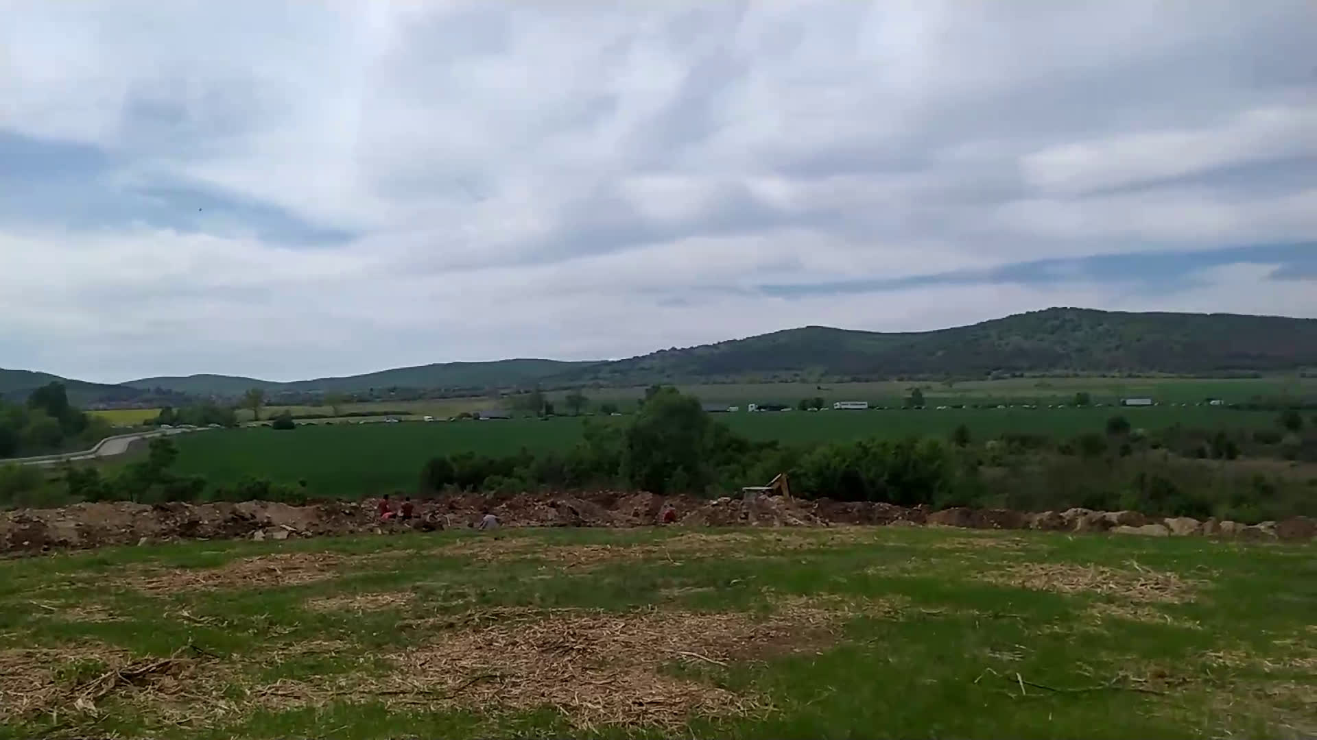 Тапa по път II-66 заради катастрофа и най вече заради затворената АМ "Тракия"