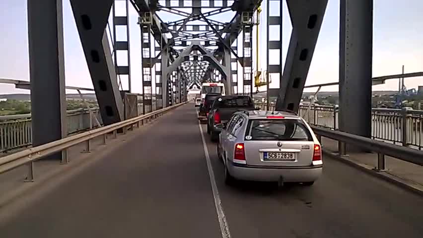 "Моята новина": Опашка на Дунав мост