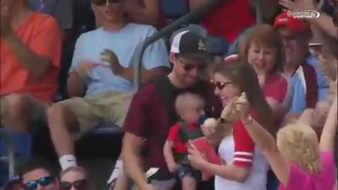 Той стана звездата на мача!