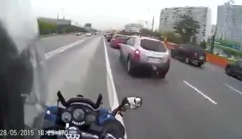 Не заставай на пътя на моторист!