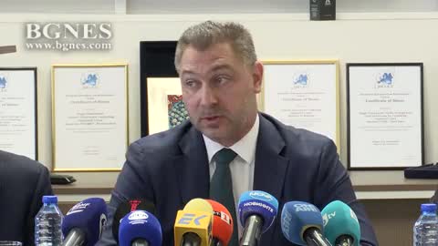 ГДБОП: Трима души са създавали „суперфалшификат“ на 500-еврова банкнота у нас