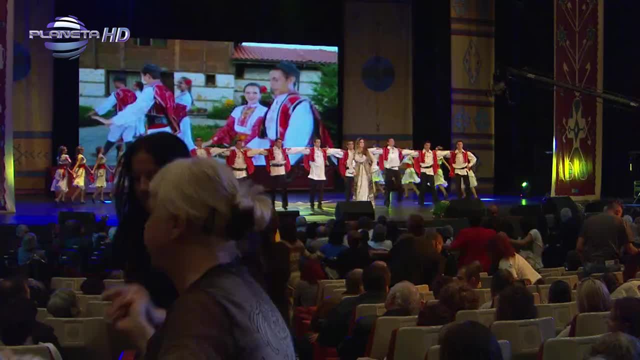 Поли Паскова - Бело маре (на живо) 2014