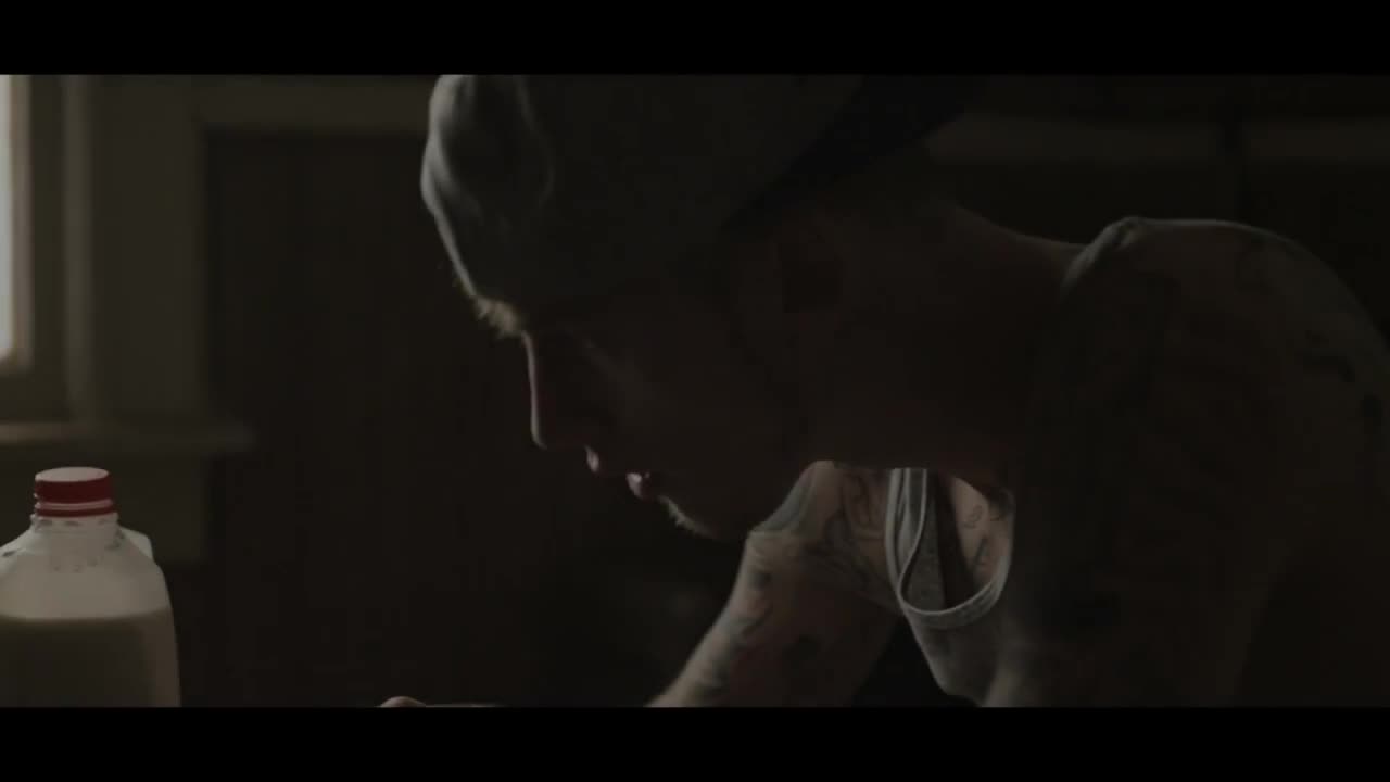 2o12 • Machine Gun Kelly ft. Young Jeezy - Hold On (shut Up)