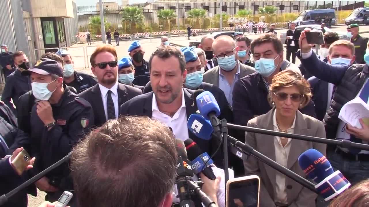 Italy: Salvini on trial for refusing to let Spanish rescue ship dock in Sicily