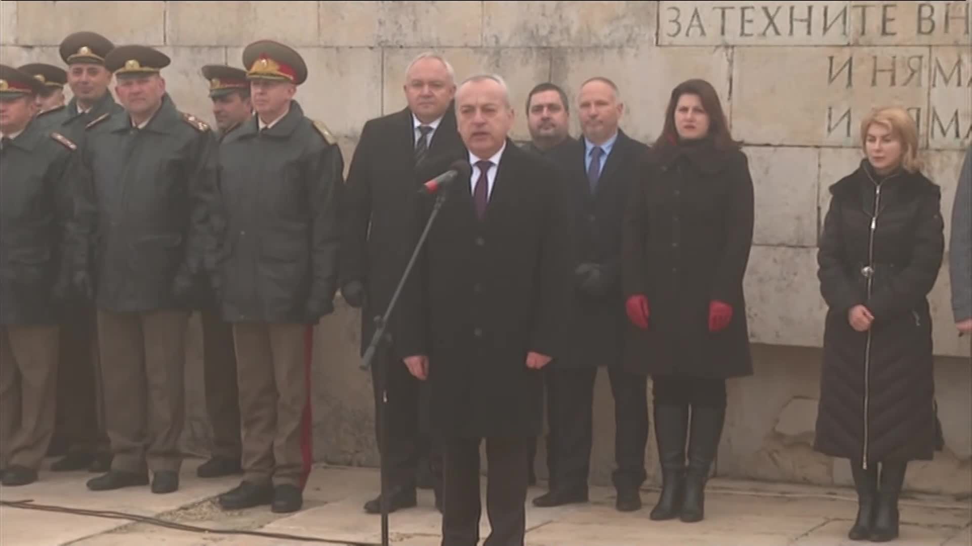 Донев: Днес България има нужда от опълченци и идеалисти, които ще загърбят личните си интереси