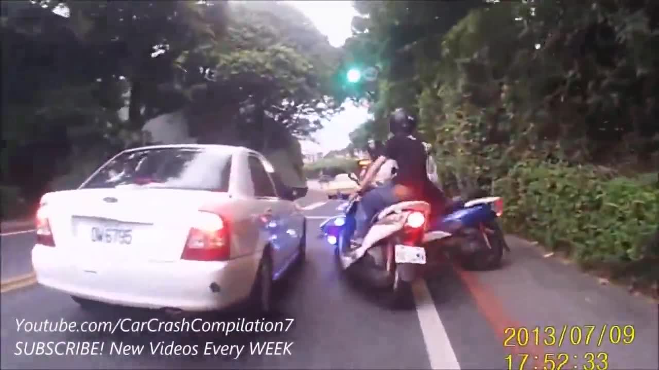 Car Crash Compilation # 29 - July 2013