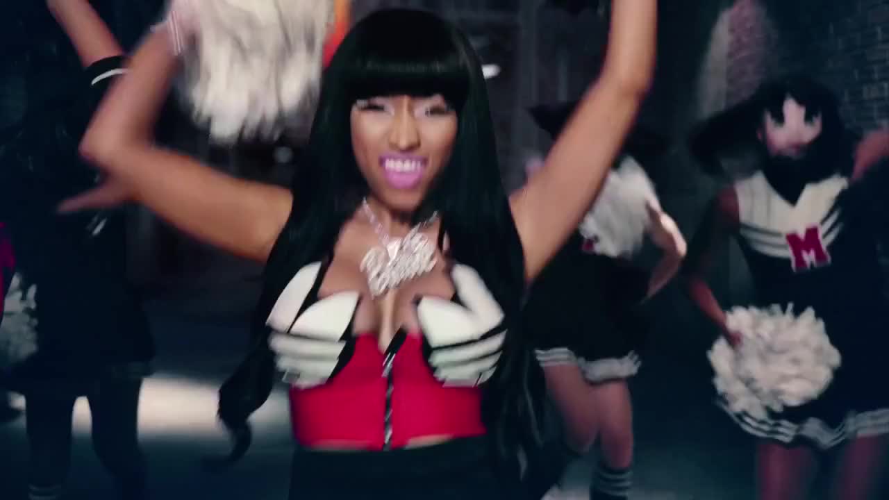 Madonna ft. Nicki Minaj - Give Me All Your Luvin ( Официално видео )