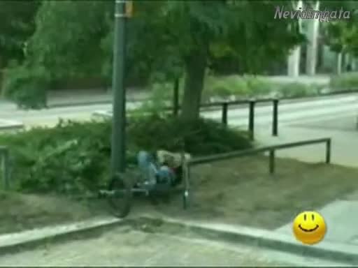Болезнено - Смешната Страна На Живота