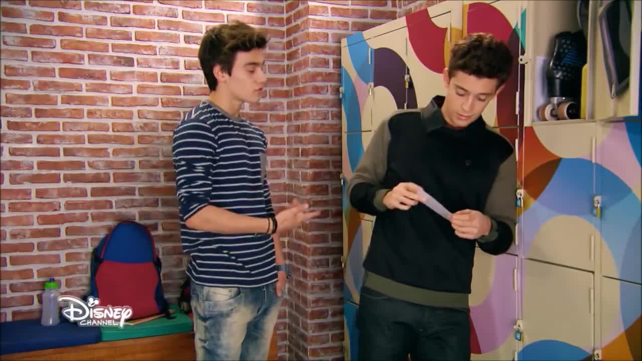 Soy Luna 2 - Матео открива снимка на Луна в шкафчето си - епизод 21 + Превод