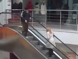 Много тъпа блондинка - Смях