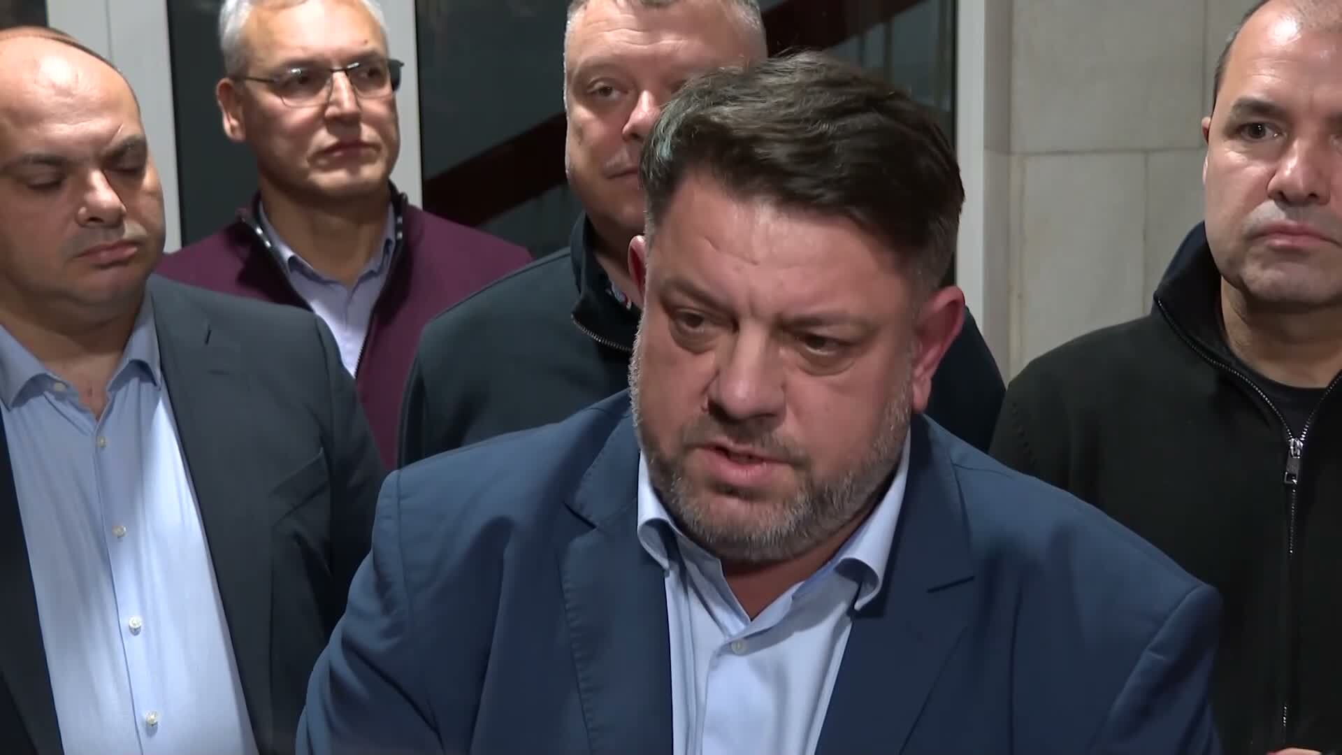 Зафиров: Би било предателство  да подам оставка