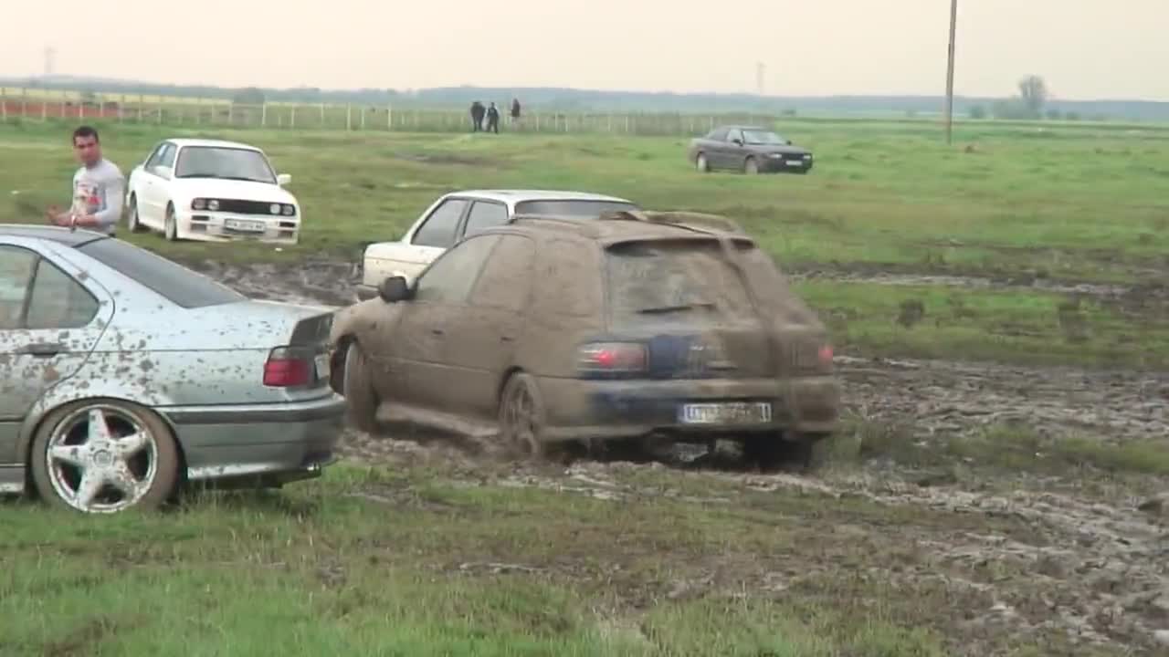 Bmw събор 2014 - Всеки Bmw фест има нужда от едно Subaru