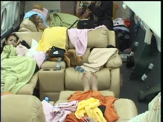 Big Brother4 - Самие Се Моли пред вскички съквартиранти (24.09.)