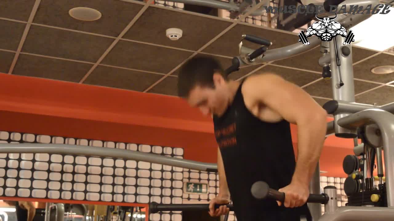 Muscle Damage - Двете вариации на упражнението Кофички