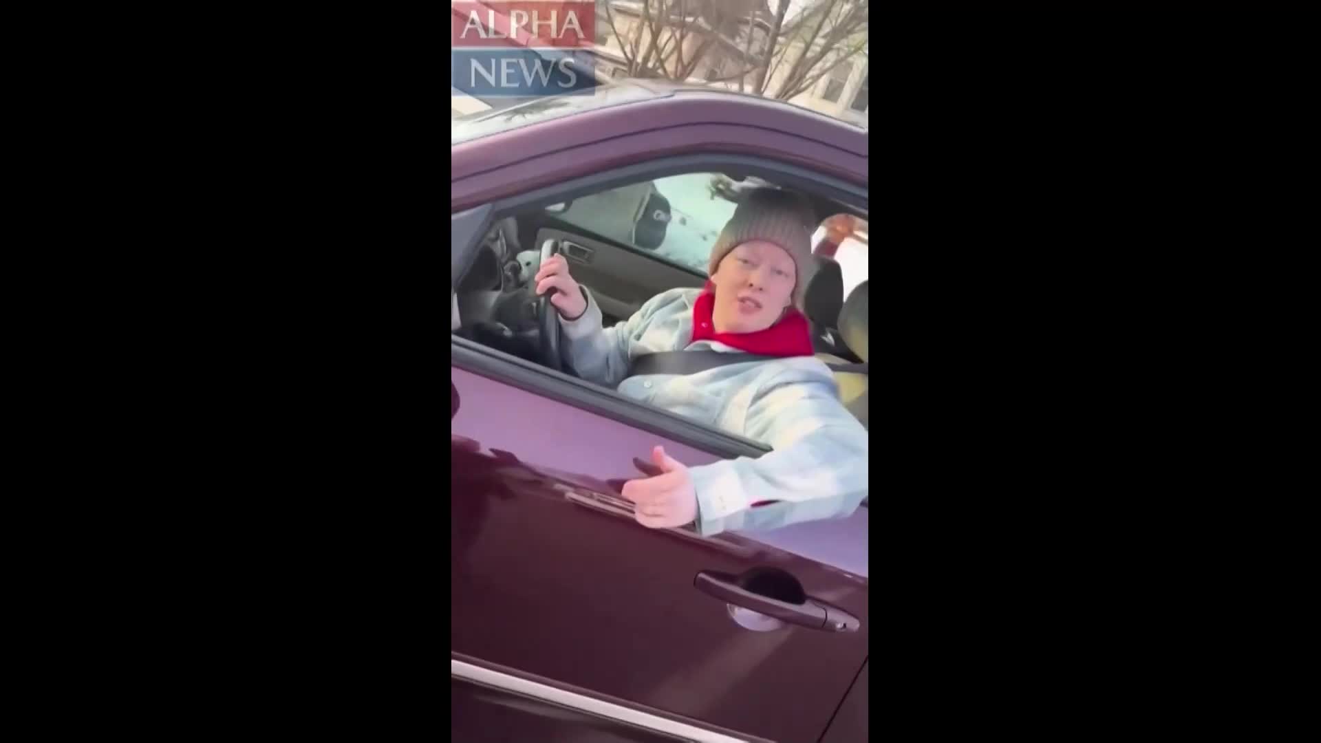 "Добре, приятелю. Не съм ядосана на теб": Ново видео показва момента преди агент на ICE да застреля