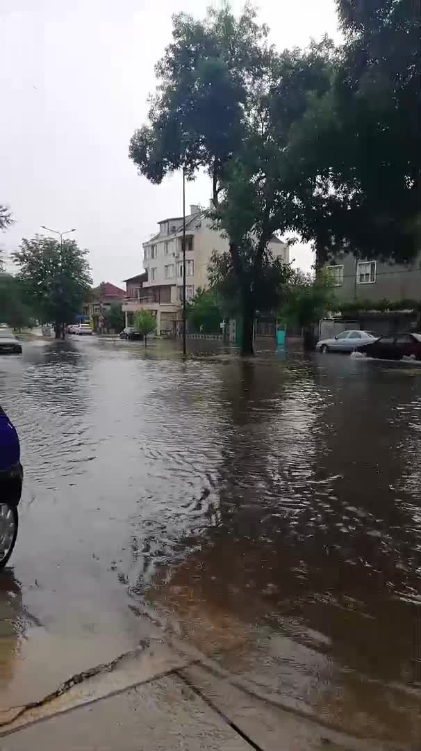 Наводнени улици в Пазарджик 2