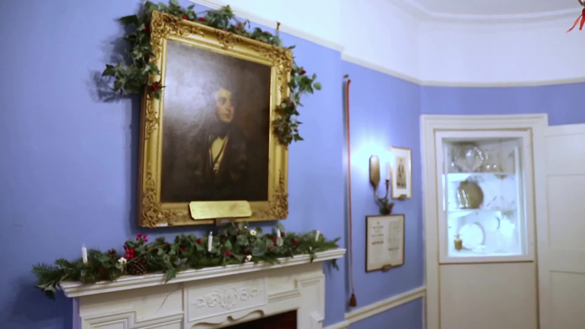 Показват редки предмети, собственост на Чарлз Дикенс (ВИДЕО)