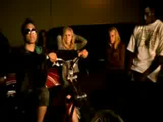 Avril Ft. Lil Mama - Girlfriend (remix)