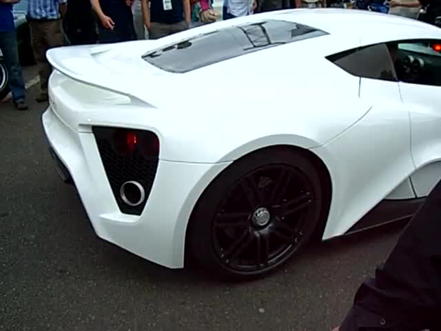 Най - Новото Творение! Zenvo St1 